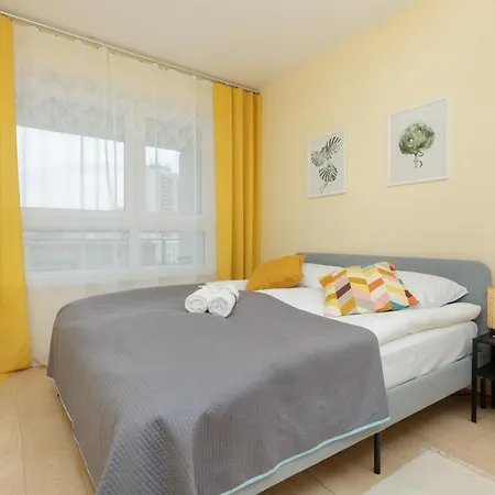 Apartment Praga Family With Parking By Renters